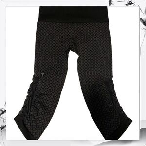 Lululemon workout crop bottom